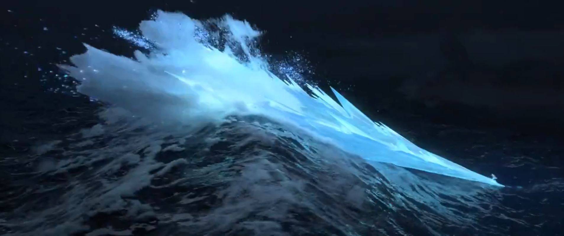 Ghiaccio sulle onde del mare formatosi grazie ad Elsa.