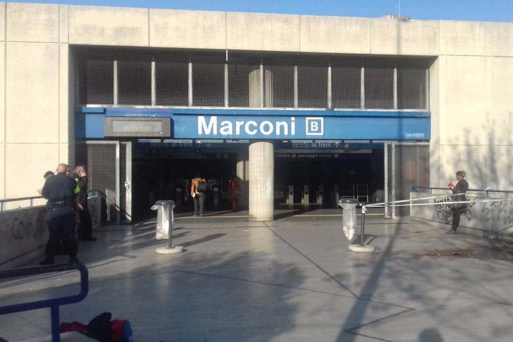Si masturbava a Marconi