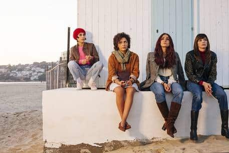 Le brave ragazze foto dal web. Brave ragazze